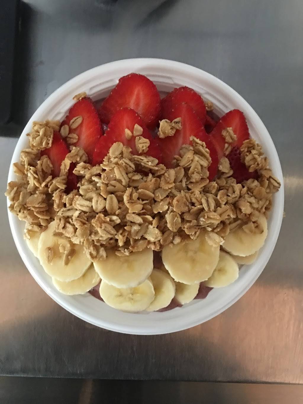 Village Creamery & Sweetshop | cafe | 32 Broadway, Valhalla, NY 10595, USA | 9144211300 OR +1 914-421-1300