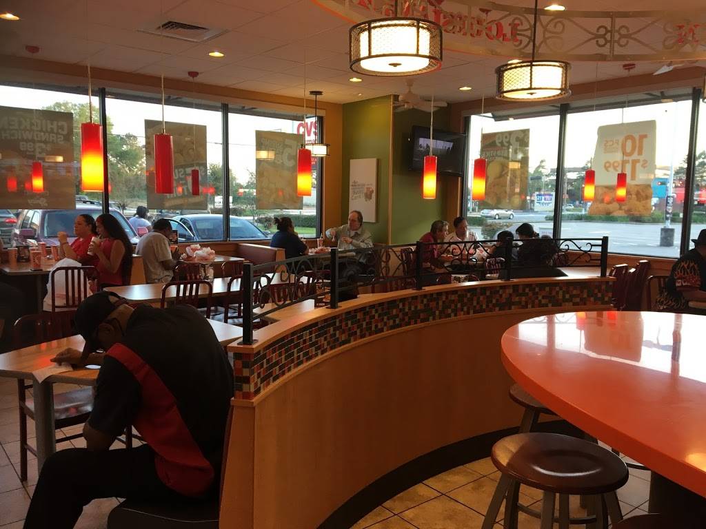 Popeyes Restaurant | restaurant | 3211 Farm to Market 1960 Rd W, Houston, TX 77068, USA | 2815831331 OR +1 281-583-1331