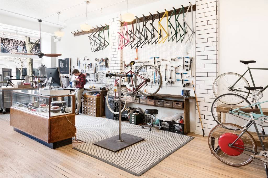Heritage Bicycles | cafe | 2959 N Lincoln Ave, Chicago, IL 60657, USA | 7732453005 OR +1 773-245-3005