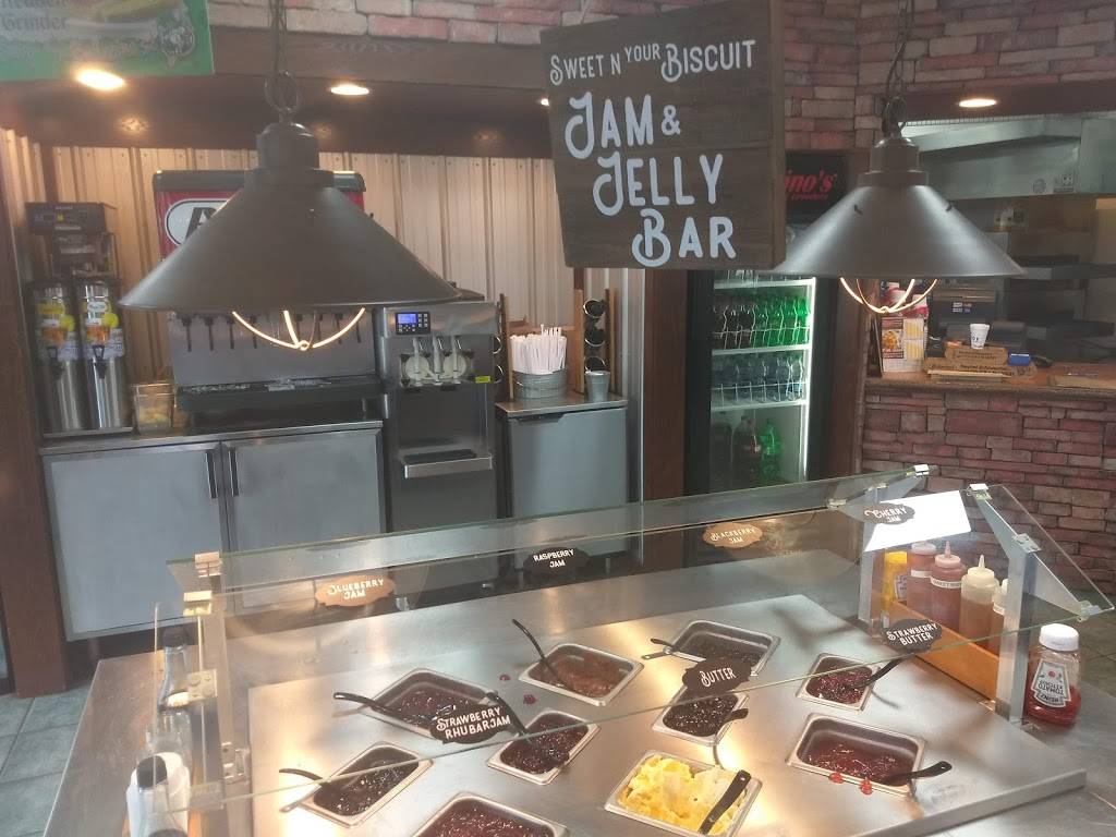 CAMPS Chicken | restaurant | 716 Dolly Parton Pkwy, Sevierville, TN 37862, USA | 8653661356 OR +1 865-366-1356