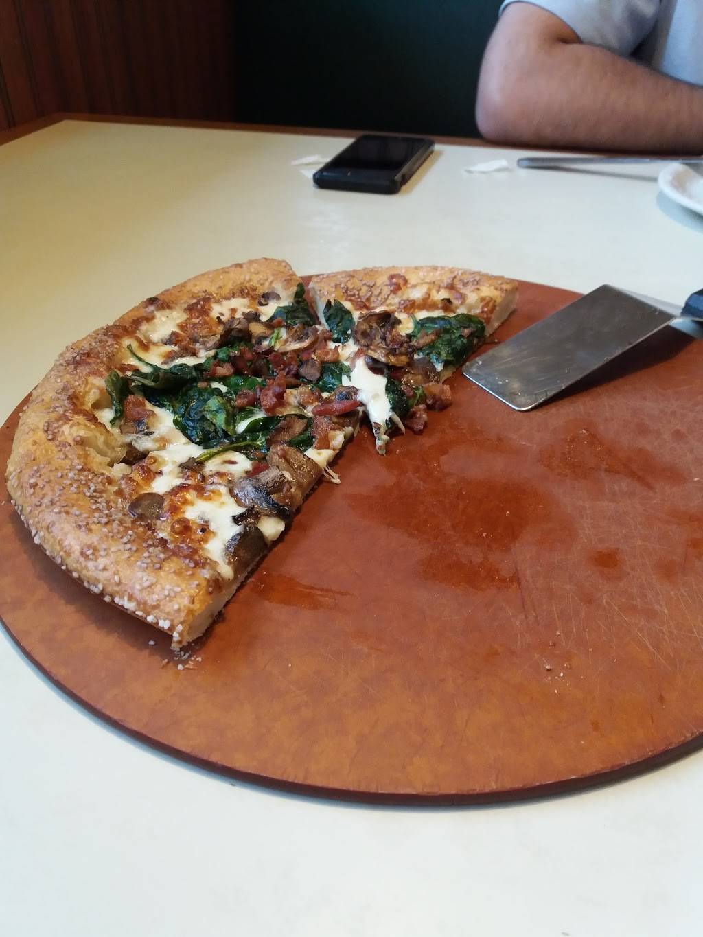 Pizza Hut | meal takeaway | 700 NE Circle Blvd, Corvallis, OR 97330, USA | 5417531240 OR +1 541-753-1240