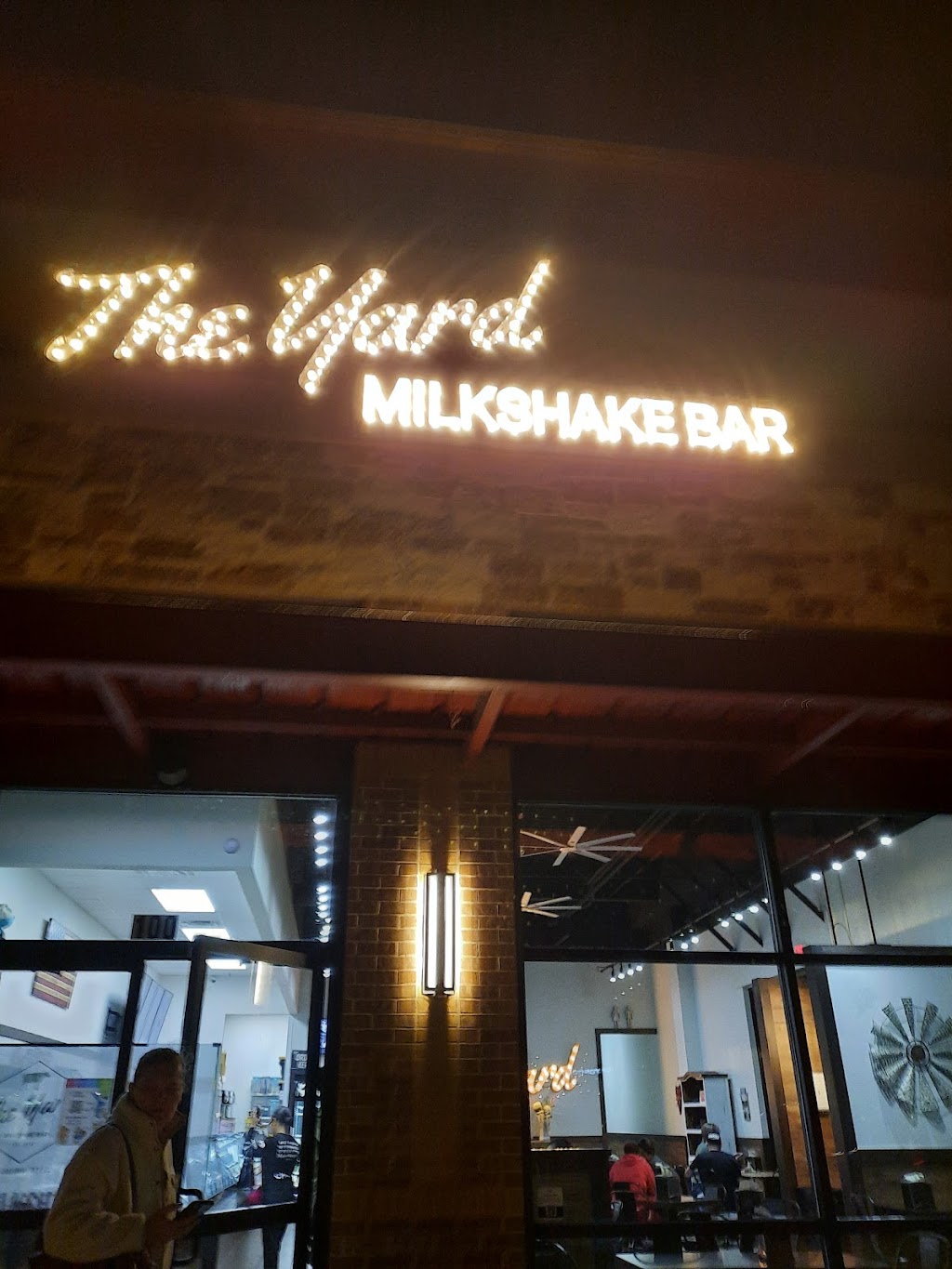 The Yard Milkshake Bar of Dallas | restaurant | 4940 TX-121 Suite 100, The Colony, TX 75056, USA | 4696640027 OR +1 469-664-0027