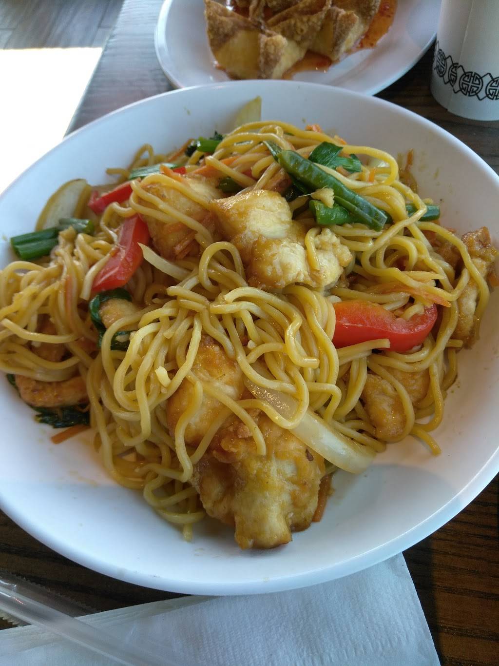 Pei Wei | restaurant | 8944 J M Keynes Dr Suite 300, Charlotte, NC 28262, USA | 9809387620 OR +1 980-938-7620