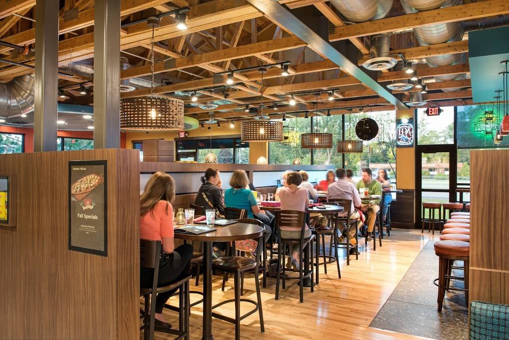 Pizza Lucé Roseville | restaurant | 2851 Snelling Ave N, Roseville, MN 55113, USA | 6517896909 OR +1 651-789-6909