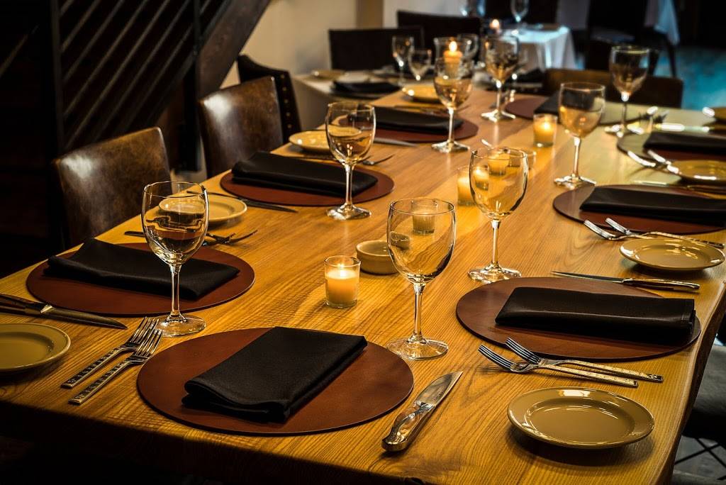 Lonesome Dove Knoxville | restaurant | 100 N Central St, Knoxville, TN 37902, USA | 8659995251 OR +1 865-999-5251