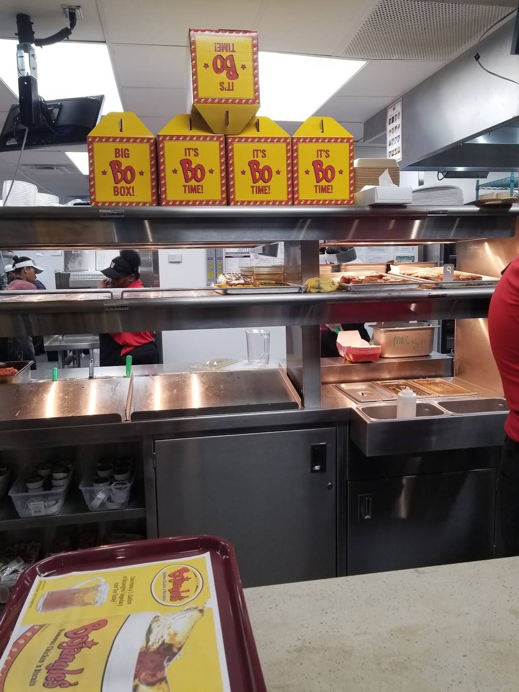 Bojangles Famous Chicken n Biscuits | restaurant | 3017 W US Hwy 90, Lake City, FL 32055, USA | 3863446955 OR +1 386-344-6955