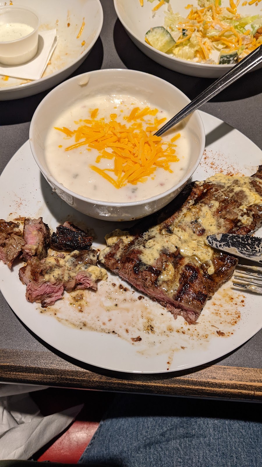 The Parkstone Grille | restaurant | 224 Parkstone Pl, Jackson, TN 38305, USA | 7313000132 OR +1 731-300-0132