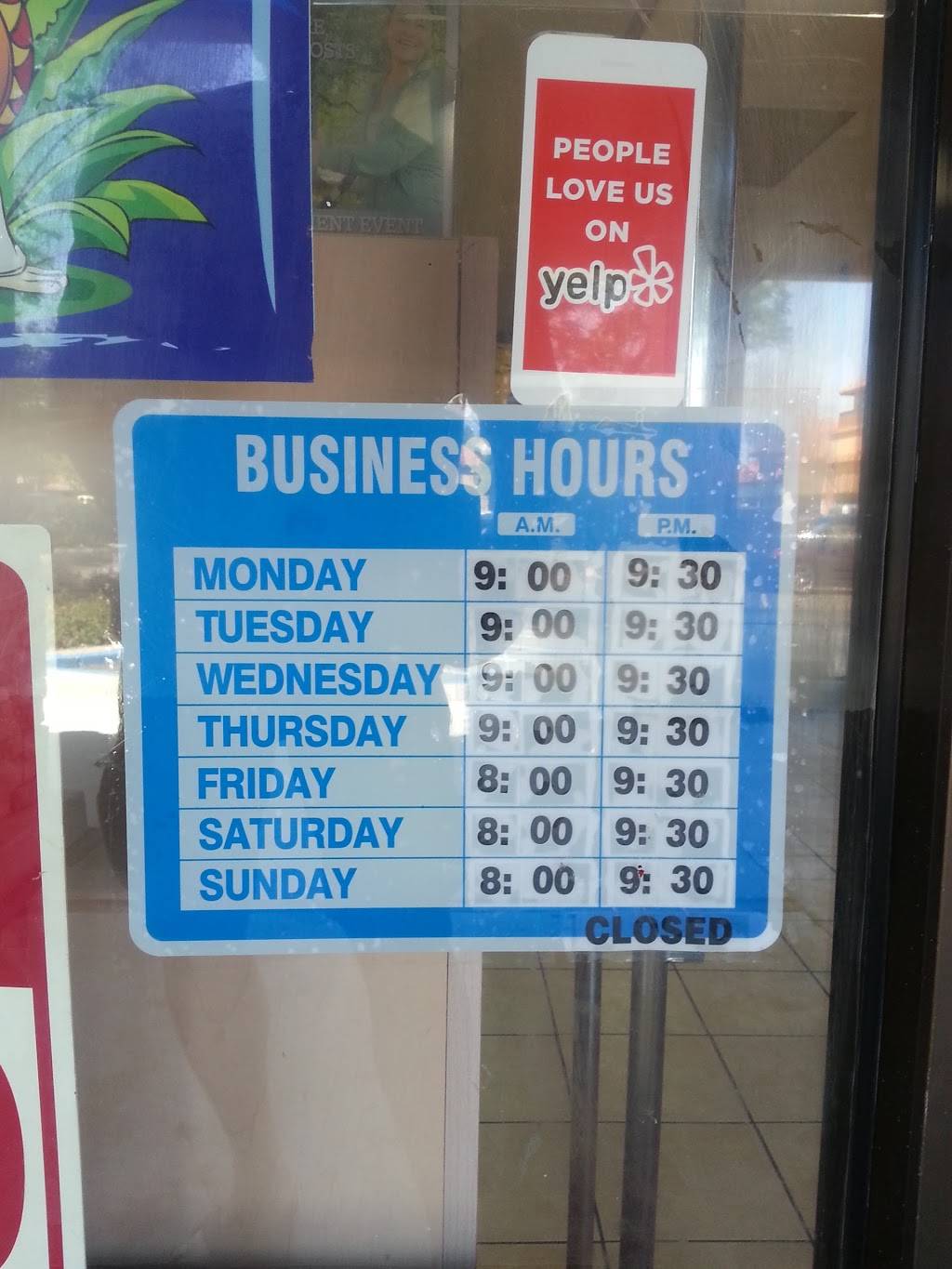 Los Kompadres Mexican Food | restaurant | 3772 Mission Ave #130, Oceanside, CA 92058, USA | 7607217829 OR +1 760-721-7829