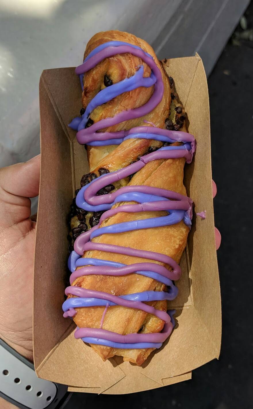 Cheshire Café | restaurant | Magic Kingdom Park, Tomorrowland, Orlando, FL 32836, USA | 4079395277 OR +1 407-939-5277