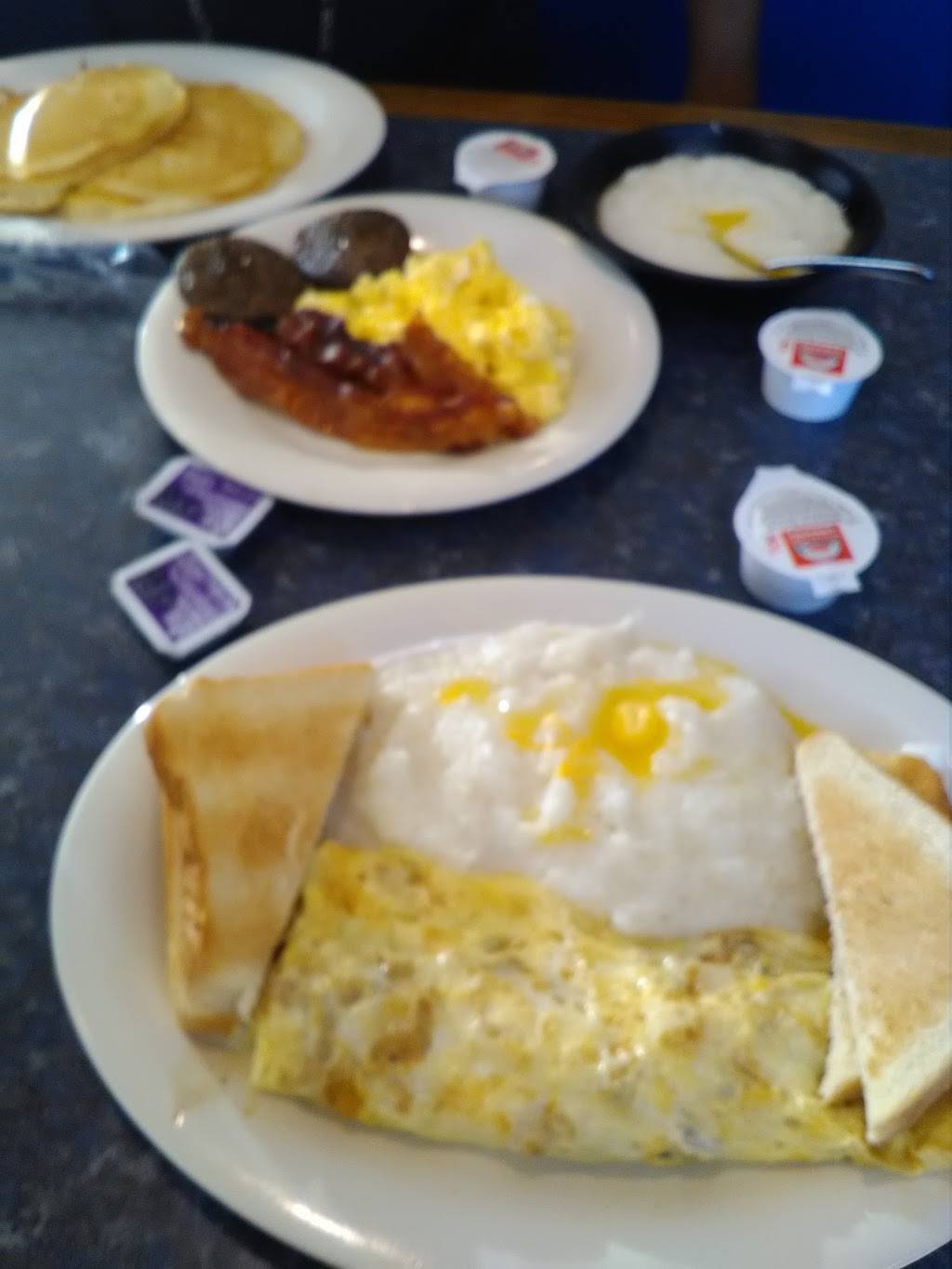 The Clock | restaurant | 105 Centerville Rd, Anderson, SC 29625, USA | 8642265959 OR +1 864-226-5959