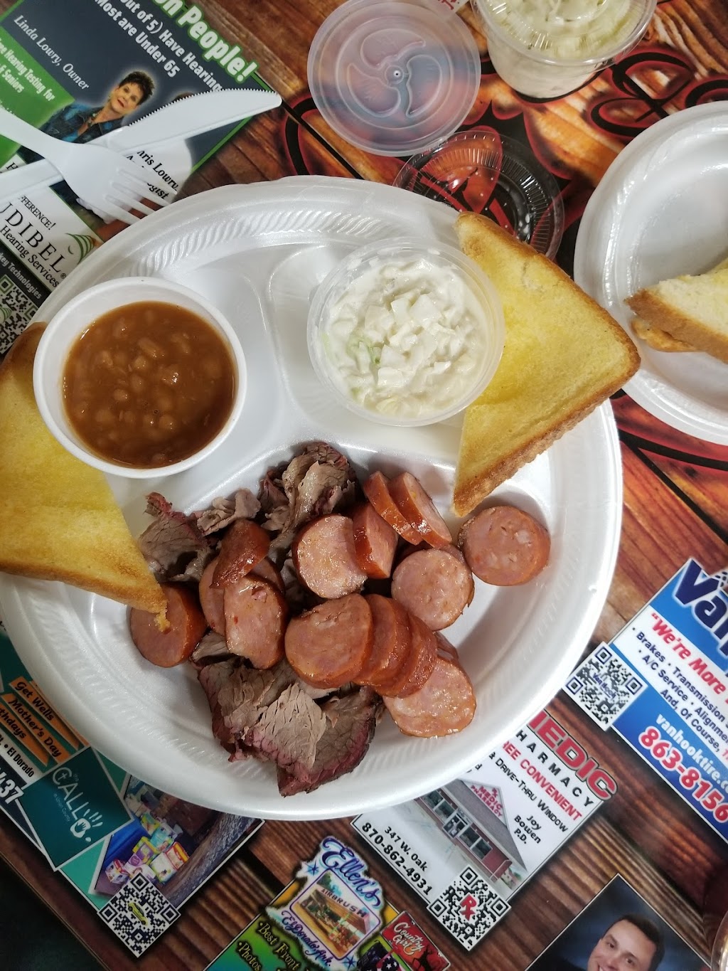 JJs BBQ | restaurant | 1000 E Main St, El Dorado, AR 71730, USA | 8708621777 OR +1 870-862-1777