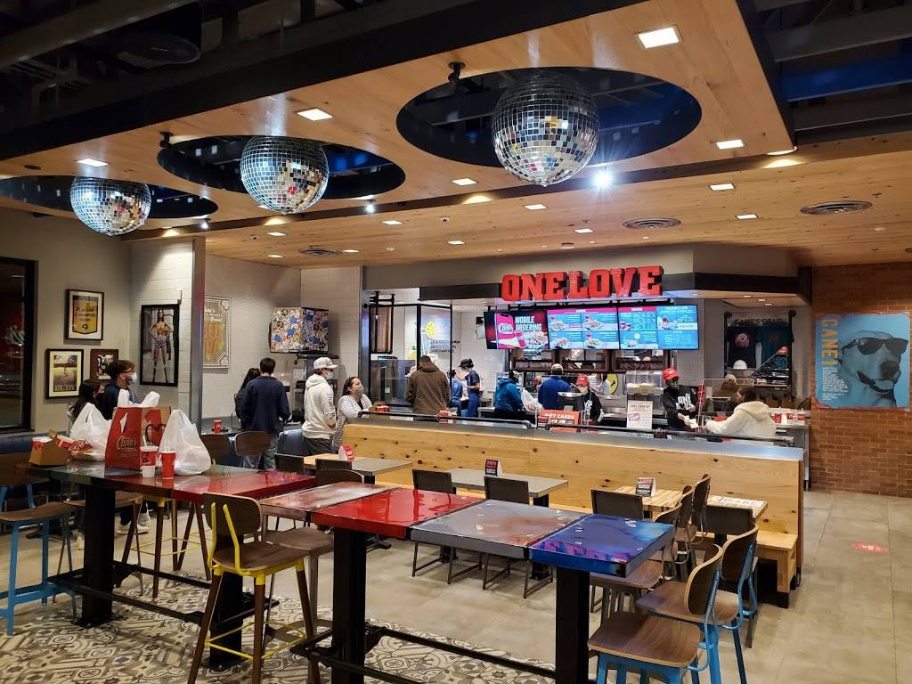 Raising Canes Chicken Fingers | meal takeaway | 5212 N Main St, Mishawaka, IN 46545, USA | 5742739170 OR +1 574-273-9170