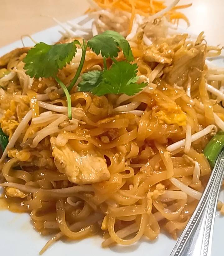 Tara Thai | restaurant | 234 S Pacific Coast Hwy, Redondo Beach, CA 90277, USA | 3103798593 OR +1 310-379-8593