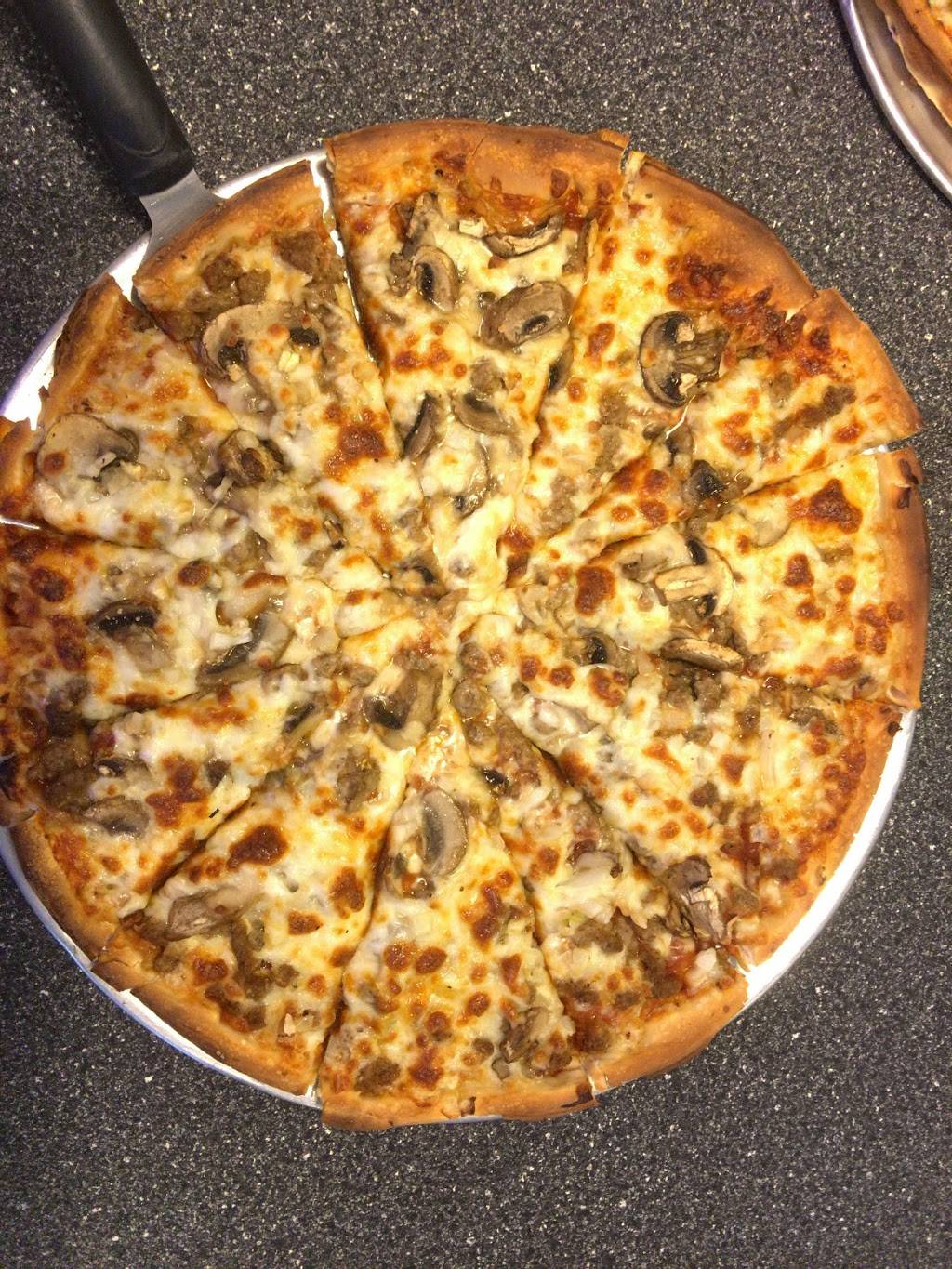Pizza Shoppe | restaurant | 12750 Pflumm Rd, Olathe, KS 66062, USA | 9133977117 OR +1 913-397-7117