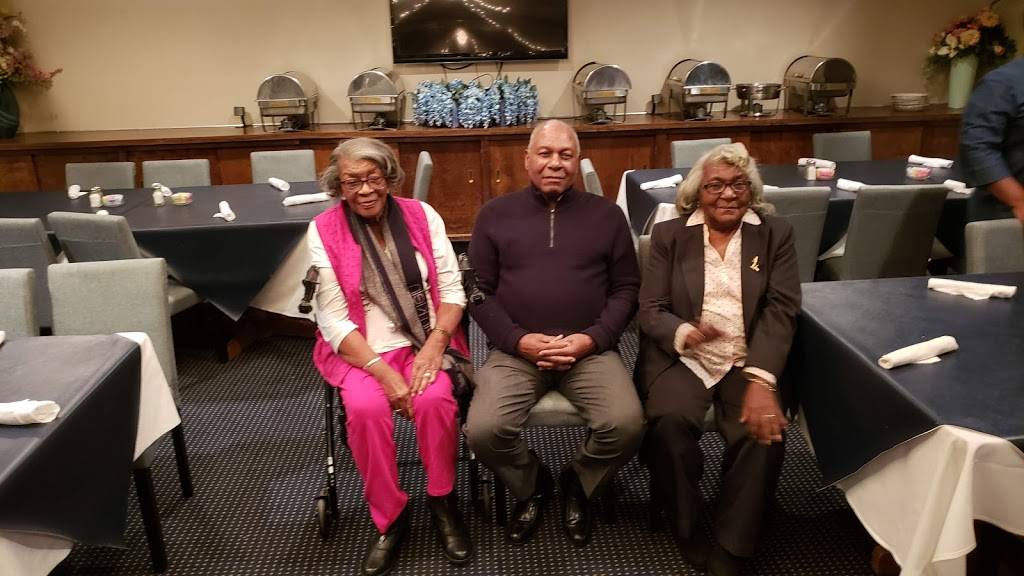 Spring House Dining | restaurant | 9789 Richmond Hwy, Lynchburg, VA 24504, USA | 4349932475 OR +1 434-993-2475