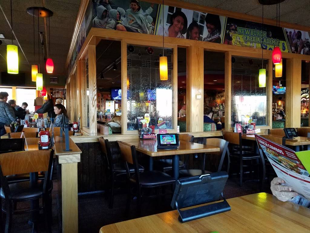 Applebees Grill + Bar | restaurant | 1205 NY-300, Newburgh, NY 12550, USA | 8455670910 OR +1 845-567-0910
