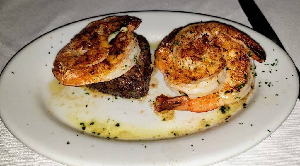 Ruths Chris Steak House | restaurant | 800 Green Valley Rd Suite 100, Greensboro, NC 27408, USA | 3365741515 OR +1 336-574-1515