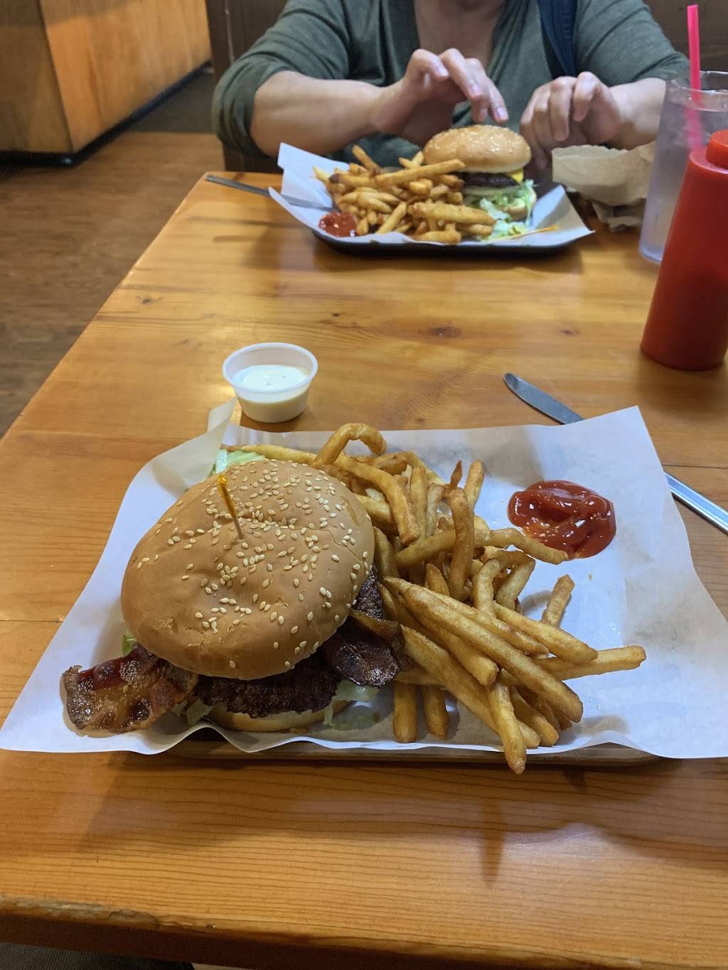 Redland Cafe | restaurant | 18305 S Redland Rd, Oregon City, OR 97045, USA | 5036318646 OR +1 503-631-8646