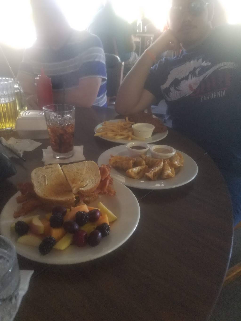 Capri Bar & Grill | restaurant | 320 E Katella Ave, Orange, CA 92867, USA | 7146395320 OR +1 714-639-5320