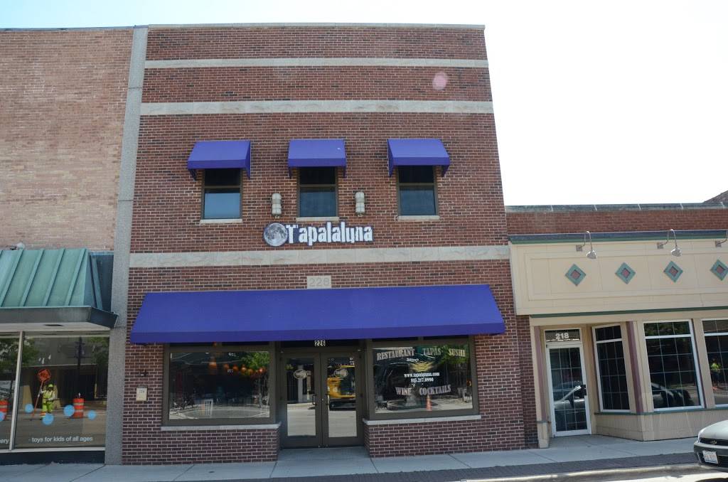 Tapa La Luna | restaurant | 226 E Lincoln Hwy, DeKalb, IL 60115, USA | 8152170990 OR +1 815-217-0990