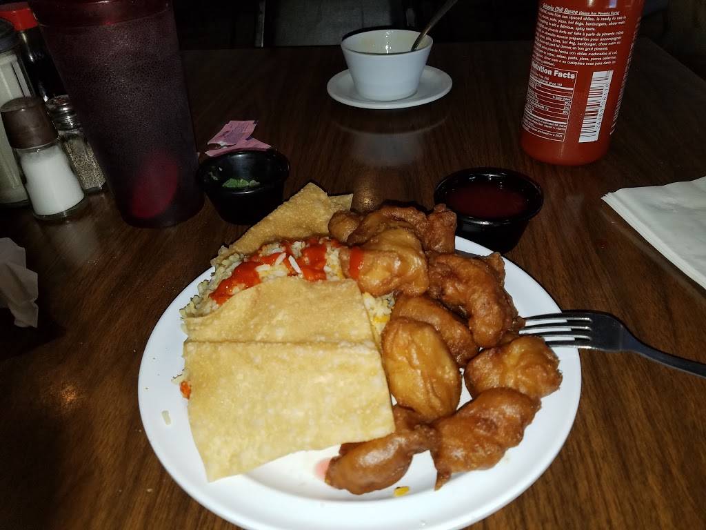 Golden Gate Express | restaurant | 1840 S General McMullen Dr, San Antonio, TX 78226, USA | 2104321688 OR +1 210-432-1688