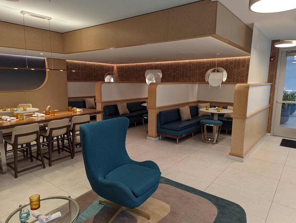 Saint Remy | restaurant | 1601 State St, Santa Barbara, CA 93101, USA | 8059750660 OR +1 805-975-0660