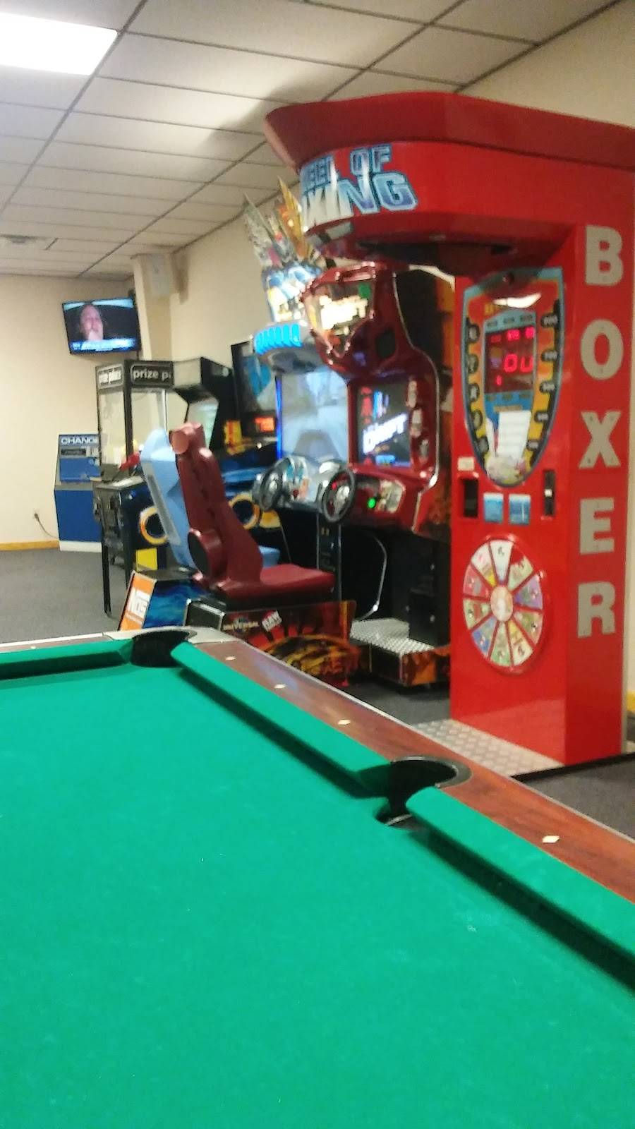 Triple J Lanes | meal takeaway | 6900 US-190, Livingston, TX 77351, USA | 9369672695 OR +1 936-967-2695