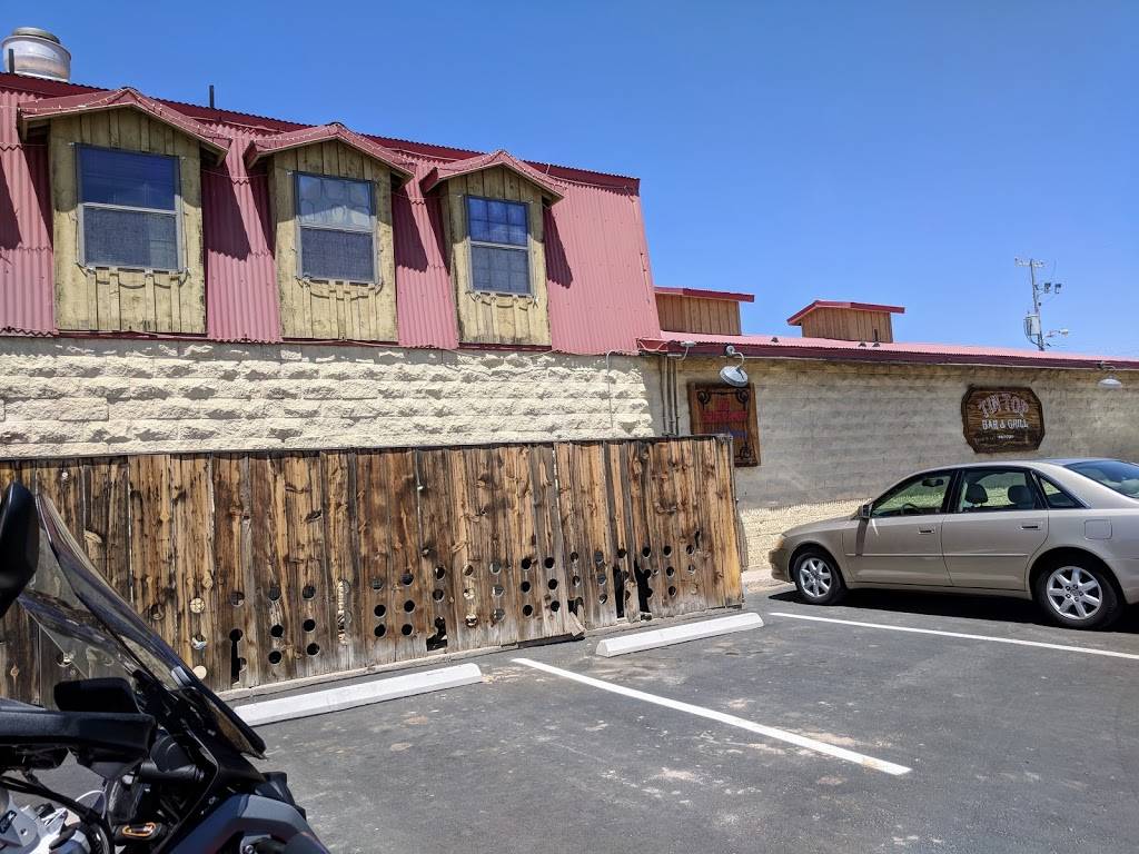 Tin Top Bar & Grill | restaurant | 37901 W Salome Hwy, Tonopah, AZ 85354, USA | 6233861501 OR +1 623-386-1501