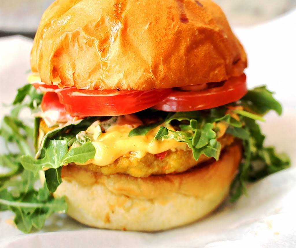 Petes Pub | restaurant | 1234 E Brady St, Milwaukee, WI 53202, USA | 4143127457 OR +1 414-312-7457