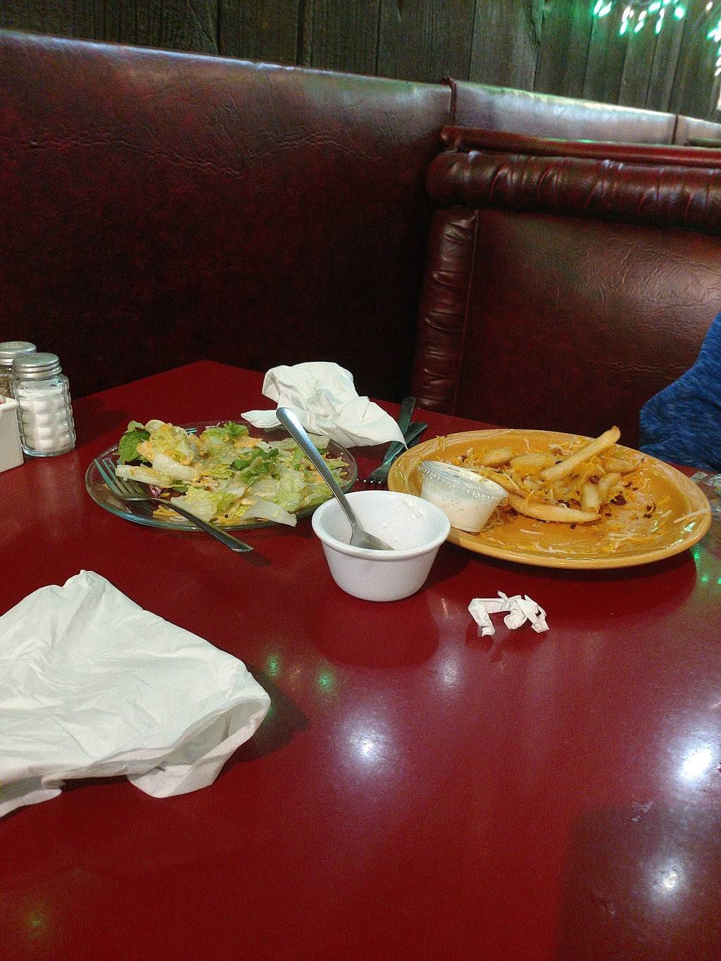 Coonies | restaurant | 25 N High St, La Rue, OH 43332, USA | 7404992430 OR +1 740-499-2430