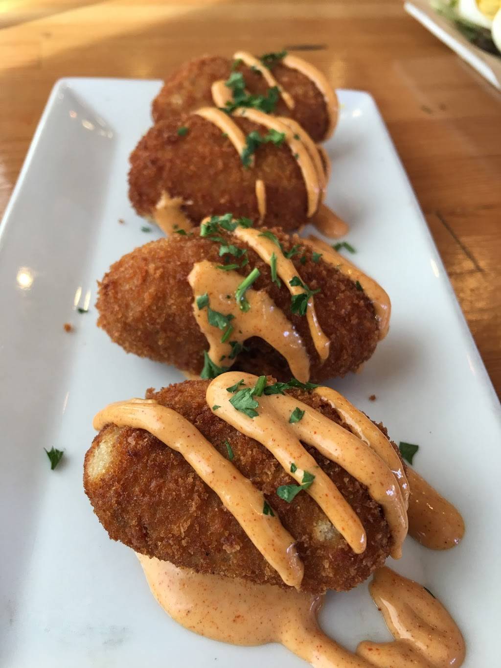 The Social List | restaurant | 1004, 2105 E 4th St, Long Beach, CA 90814, USA | 5624335478 OR +1 562-433-5478