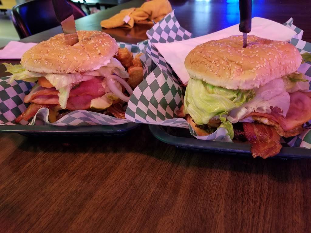 Lumpys Tavern | restaurant | 975 OR-99W, Dundee, OR 97115, USA | 5035389719 OR +1 503-538-9719