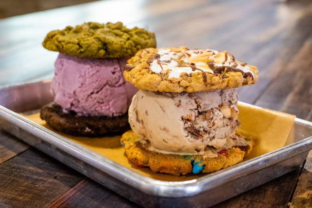 Chunk-N-Chip | bakery | 201 E 4th St, Santa Ana, CA 92701, USA | 71445068002 OR +1 714-450-6800 ext. 2