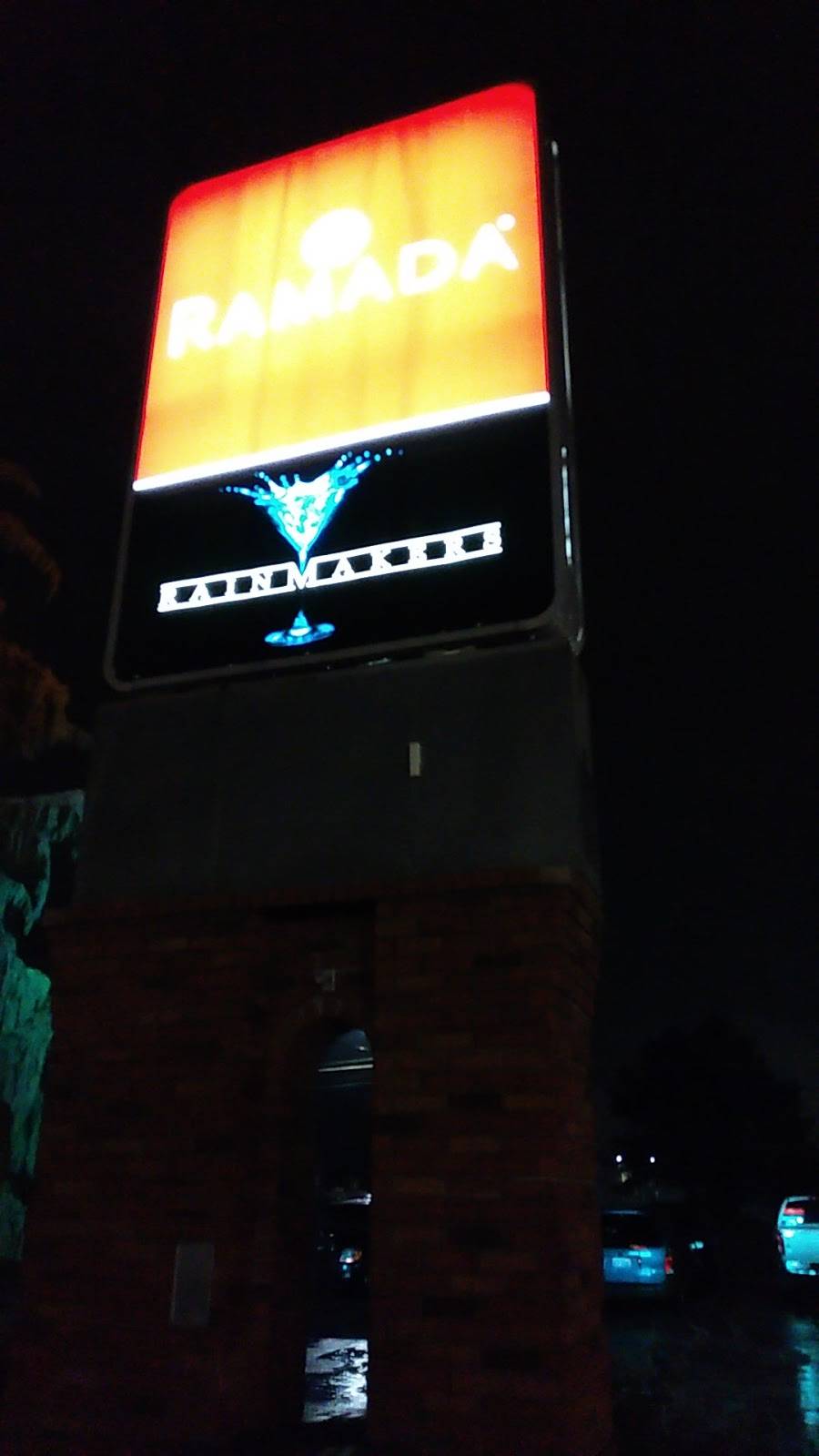 Rainmakers Bar and Grill | restaurant | 3325 Davenport Ave, Saginaw, MI 48602, USA | 9897937950 OR +1 989-793-7950