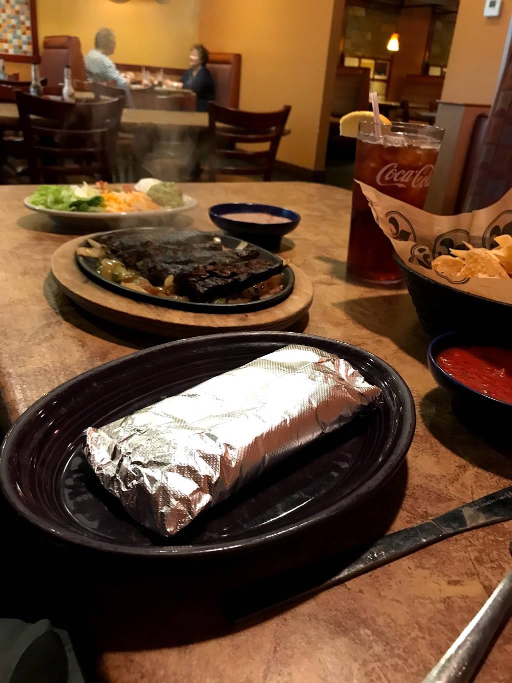 Sombreros Mexican Restaurant | restaurant | 3235 NW Evangeline Throughway, Lafayette, LA 70507, USA | 3378967407 OR +1 337-896-7407