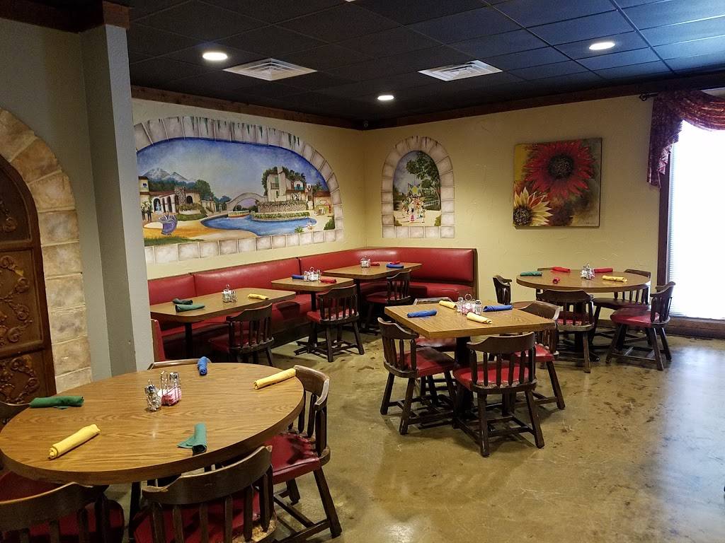 Casa De Castillo | restaurant | 4820 Sanger Ave, Waco, TX 76710, USA | 2547728246 OR +1 254-772-8246