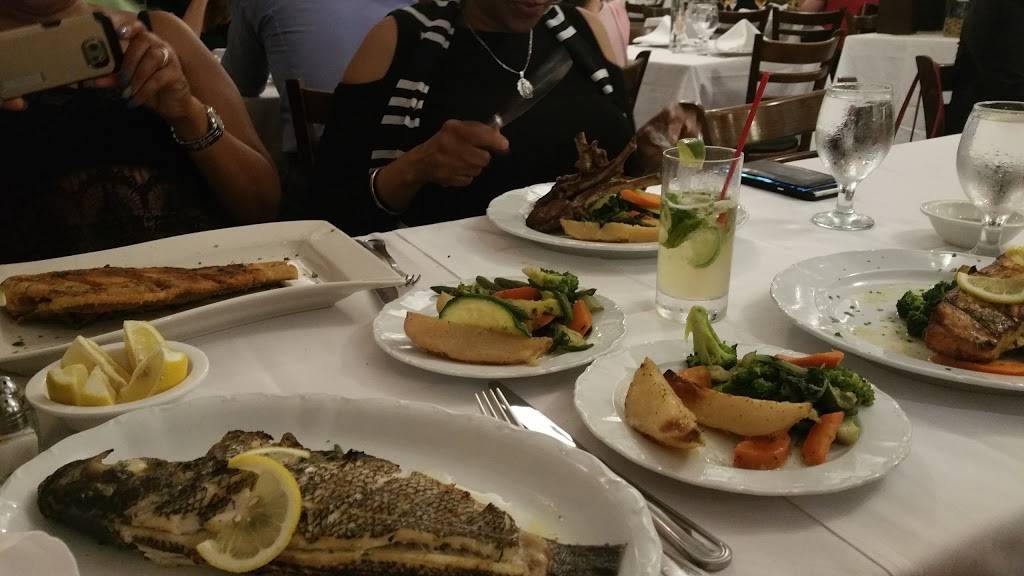 Yiasou | restaurant | 2003 Emmons Ave, Brooklyn, NY 11235, USA | 7183326064 OR +1 718-332-6064