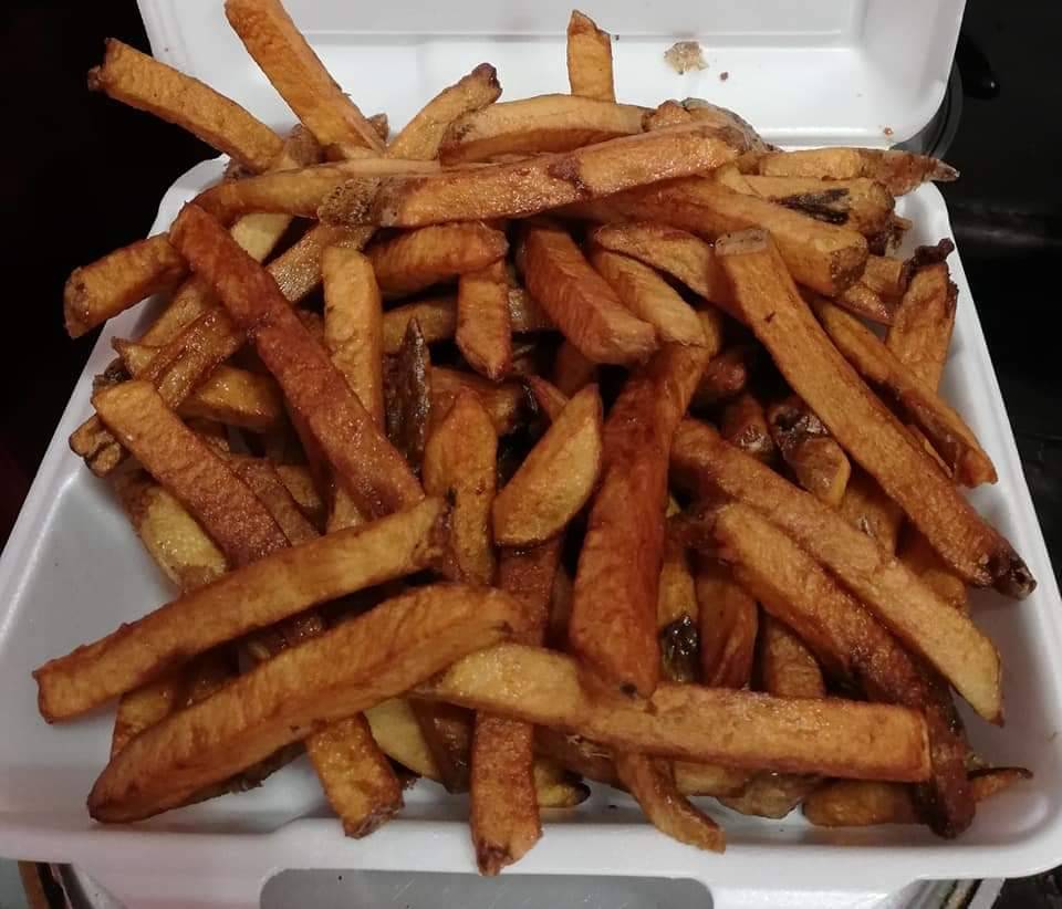 BUBZ REZtaurant | restaurant | 1547 Elijah Rd, Southwold, ON N0L 2G0, Canada | 5196541514 OR +1 519-654-1514