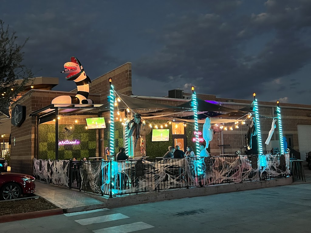 Rocha’s Bar & Grill | restaurant | 6501 Arena Blvd Ste. 101, Laredo, TX 78041, USA | 9567129000 OR +1 956-712-9000