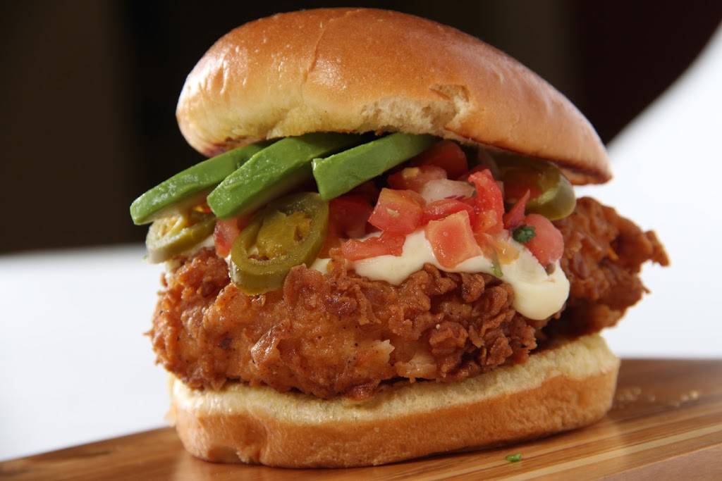 Village Burger | restaurant | 3005 Old Alabama Rd #220, Johns Creek, GA 30022, USA | 7706769942 OR +1 770-676-9942