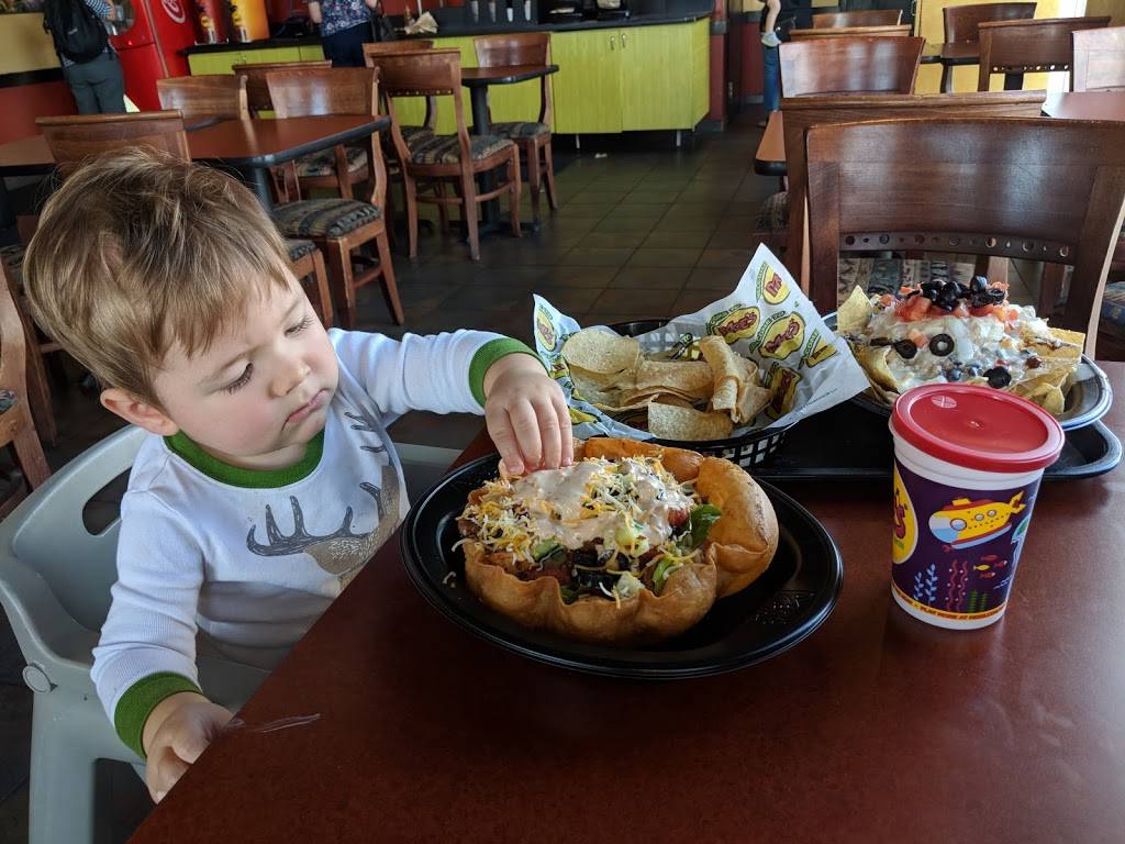 Moes Southwest Grill | restaurant | 4005 Clark Rd, Sarasota, FL 34233, USA | 9419290630 OR +1 941-929-0630