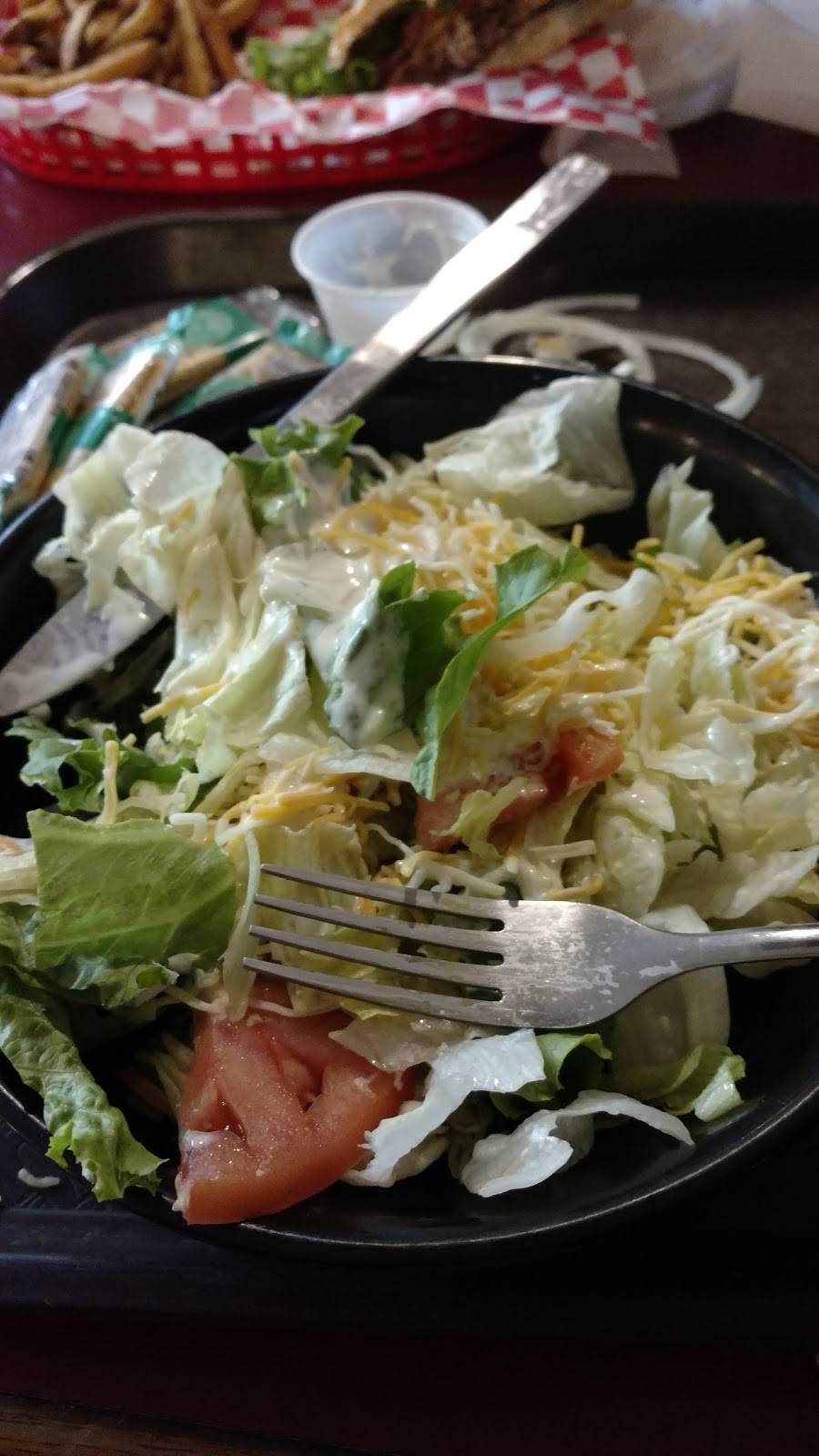 Remington Grill Burgers & BBQ | restaurant | 309 S Bickett Blvd, Louisburg, NC 27549, USA | 9194967005 OR +1 919-496-7005