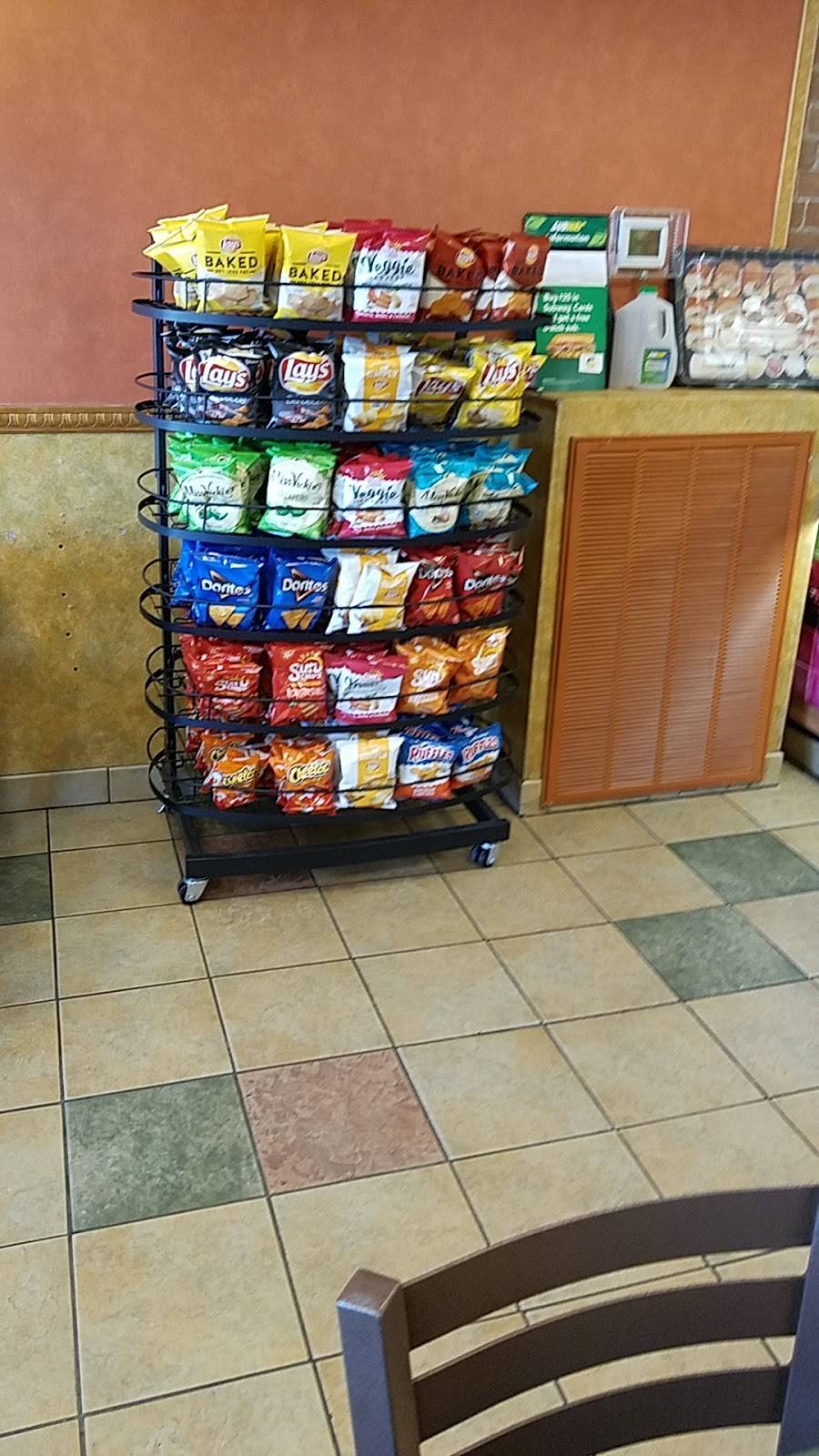 Subway | restaurant | 20 Public Square, Elkton, KY 42220, USA | 2702655929 OR +1 270-265-5929