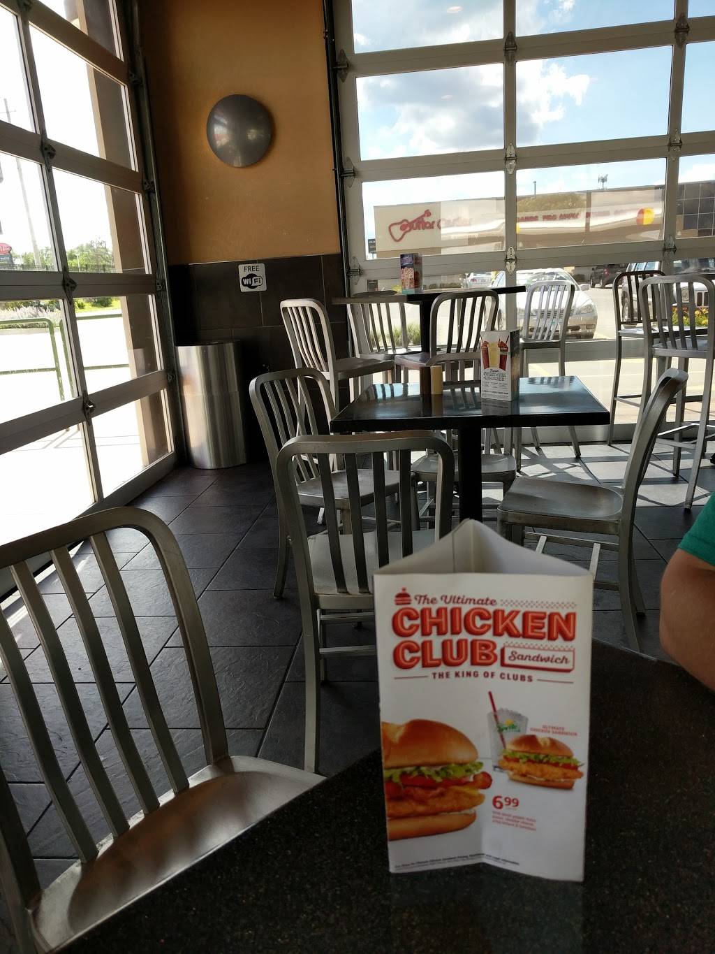 Sonic Drive-In | restaurant | 290 Roosevelt Rd, Villa Park, IL 60181, USA | 6303593316 OR +1 630-359-3316