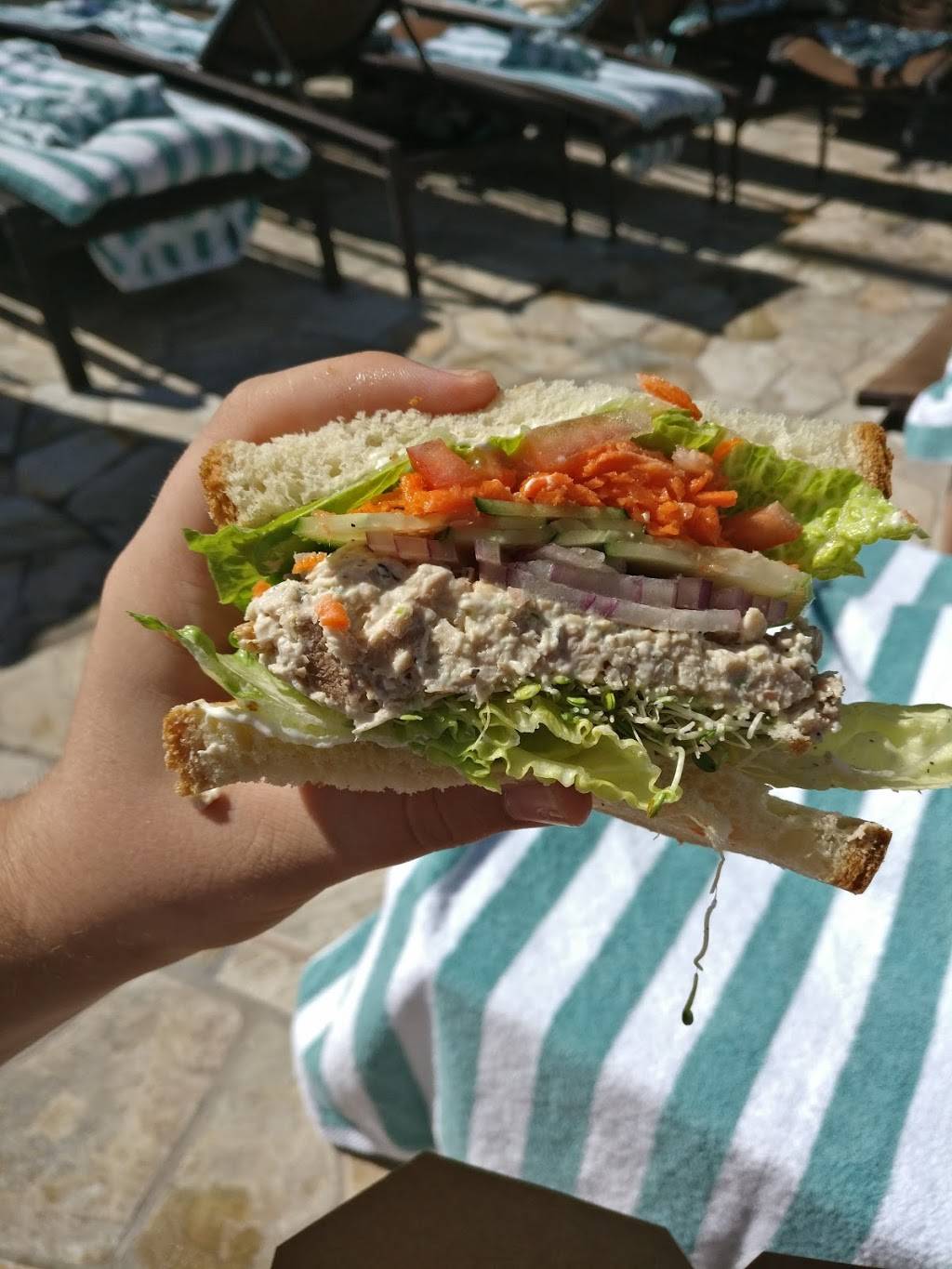 Pais Deli | restaurant | 2335 Kalakaua Ave #113, Honolulu, HI 96815, USA | 8089224282 OR +1 808-922-4282