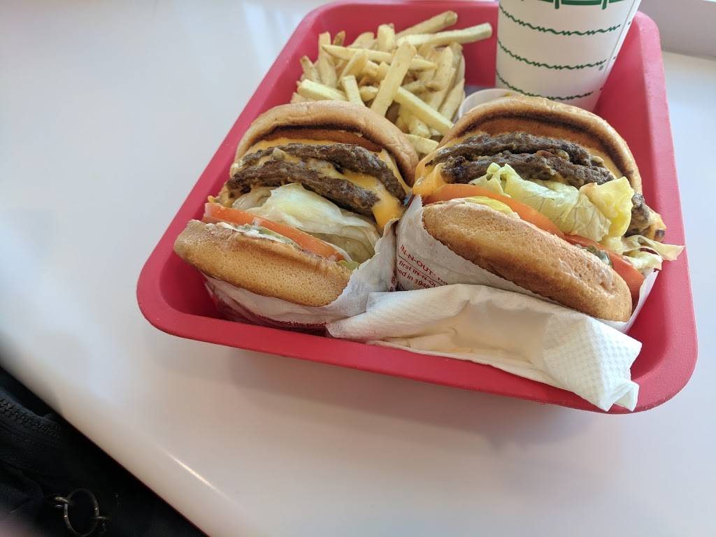 In-N-Out Burger | restaurant | 1350 Del Monte Blvd, Seaside, CA 93955, USA | 8007861000 OR +1 800-786-1000
