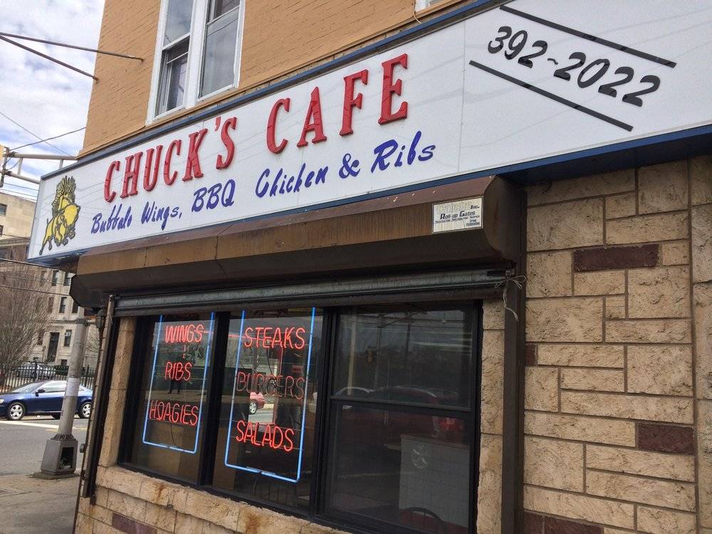 Chucks Cafe | restaurant | 551 Hamilton Ave, Trenton, NJ 08609, USA | 6093922022 OR +1 609-392-2022