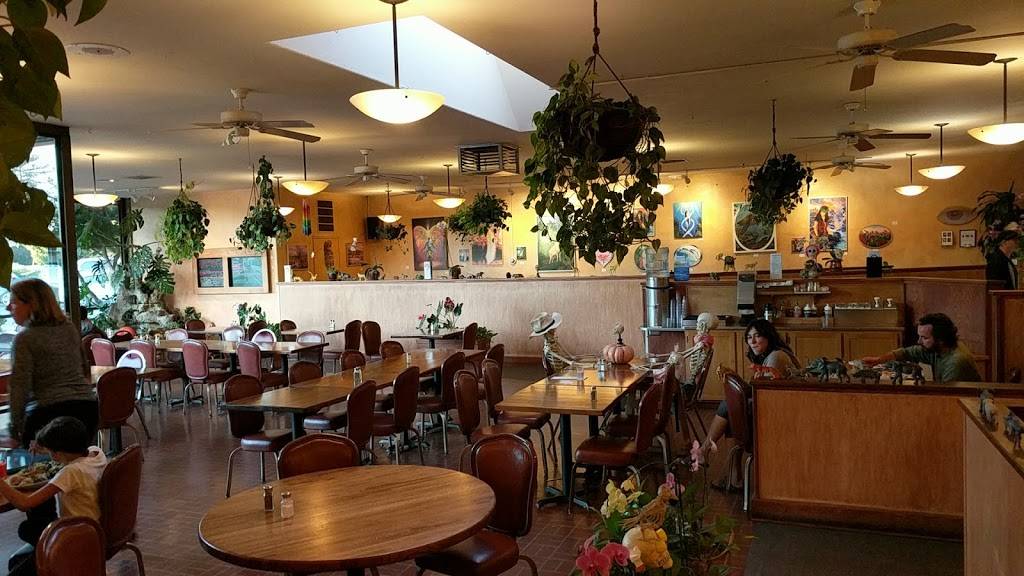 Dharmas Restaurant | restaurant | 4250 Capitola Rd, Capitola, CA 95010, USA | 8314621717 OR +1 831-462-1717