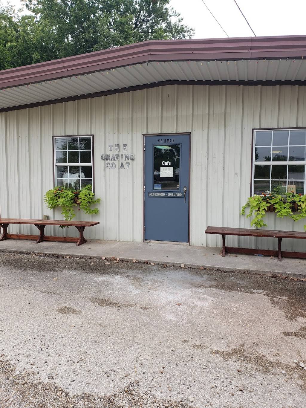 The Grazing Goat Bakery & Cafe | restaurant | 215 W Main St, Wolfe City, TX 75496, USA | 9034968080 OR +1 903-496-8080