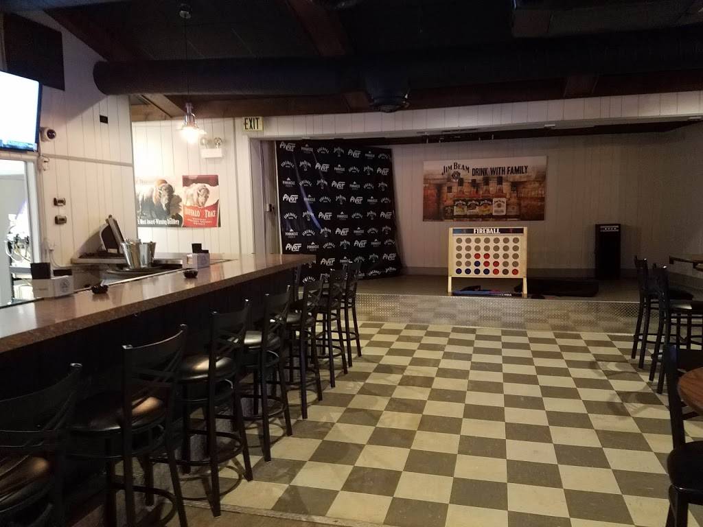 Pivot Lounge | night club | 11217 Whitcomb St, Crown Point, IN 46307, USA | 2193233689 OR +1 219-323-3689